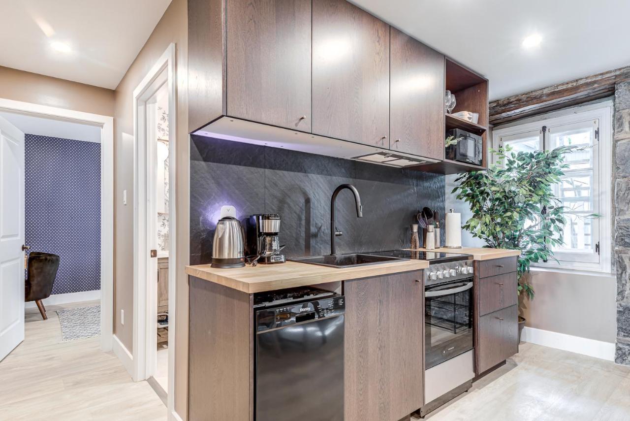 North House - Beautiful Vieux 2 Bedroom Apt ควิเบกซิตี้ ภายนอก รูปภาพ