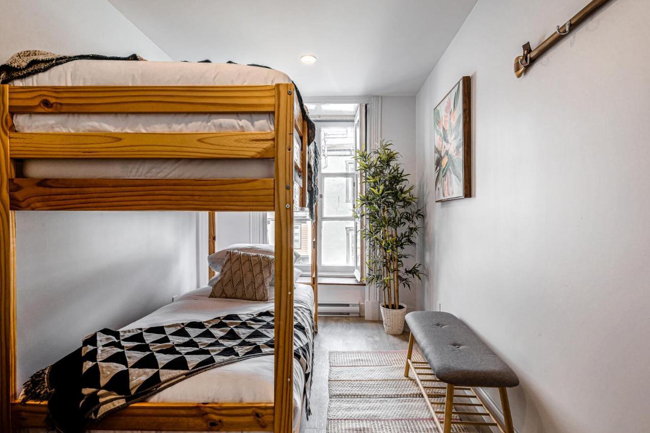 North House - Beautiful Vieux 2 Bedroom Apt ควิเบกซิตี้ ภายนอก รูปภาพ